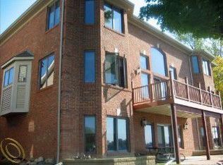 317 N North Shore Dr, Lake Orion, MI 48362