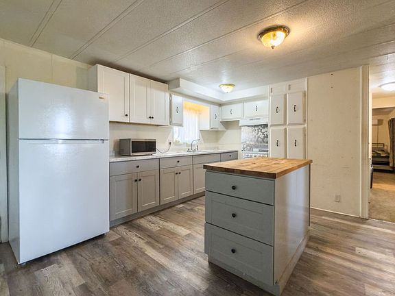 2nd image of 185 Deep Canyon Dr