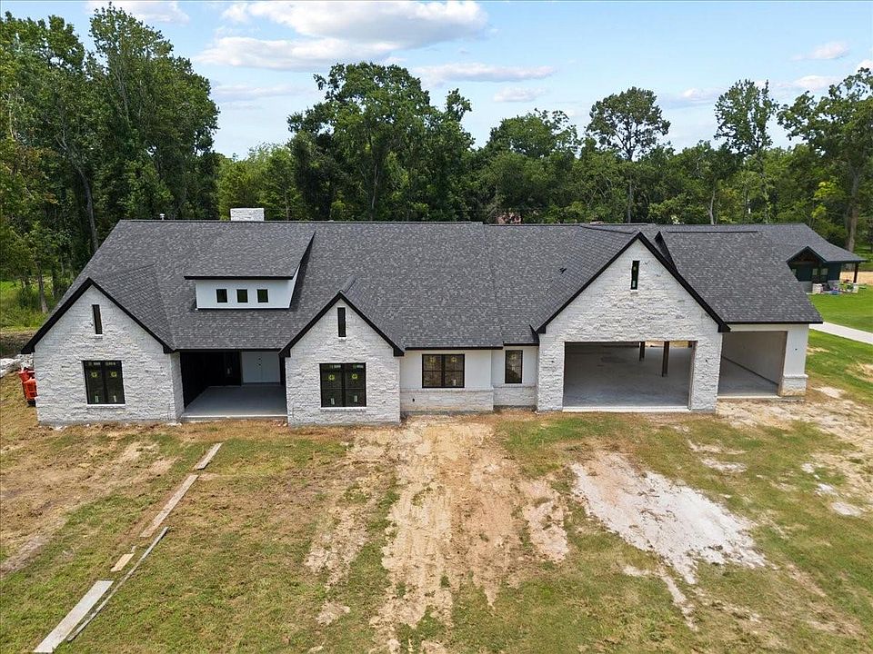 1st image of 117 Daisy Ln