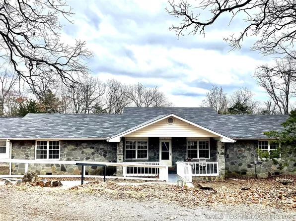 17085 W Maggie Rd, Tahlequah, OK 74464