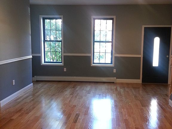 3rd image of 400 Kosciuszko St