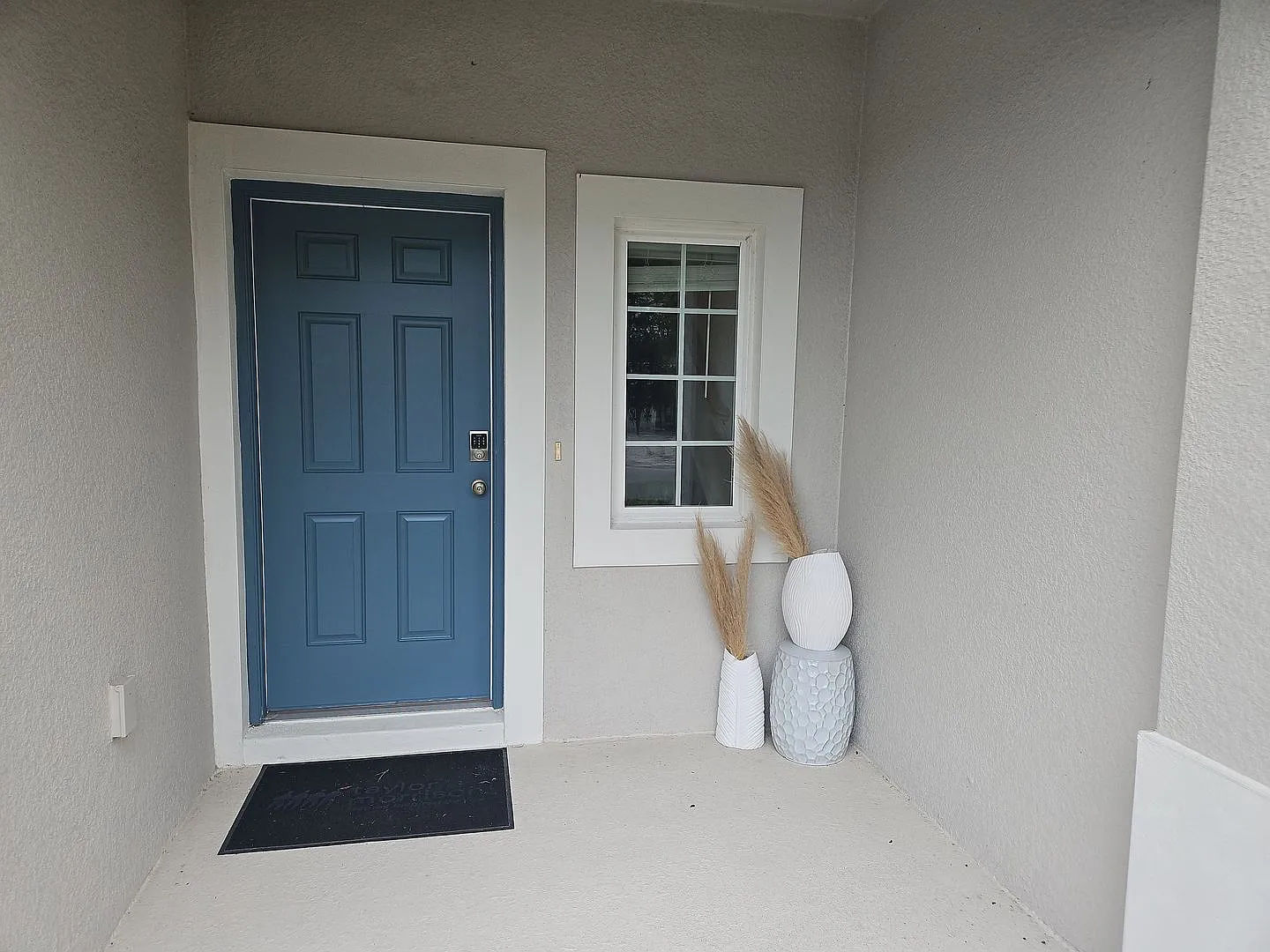 Beautiful 3 bedroom townhome for rent in The Townhomes at River Landing! — Photo 2