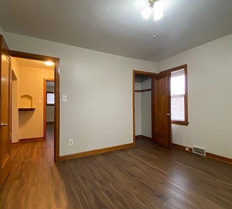 4th image of 4102 N 39th St #4104N39