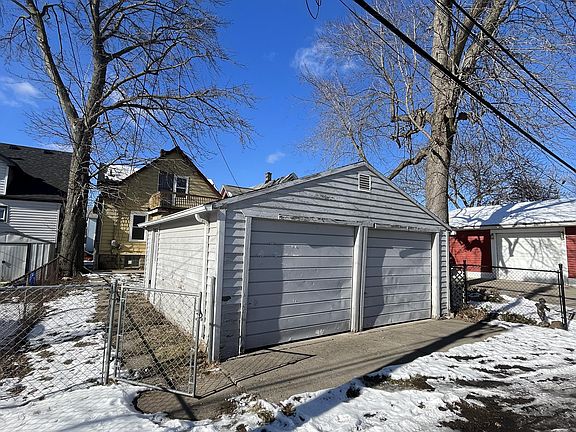 2nd image of 4407B 6th St