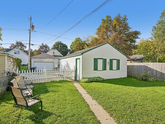 3rd image of 7707 W Hadley STREET #7707A