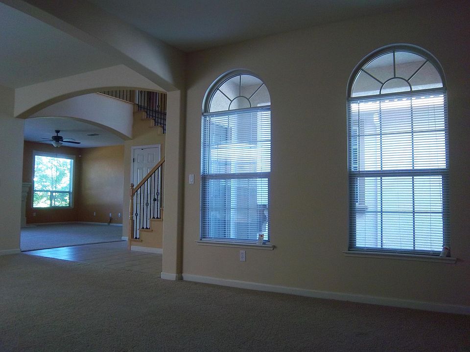 1st image of 9741 McKenna Dr