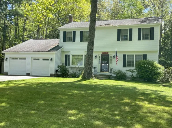 13 Hunter Lane, Topsham, ME 04086