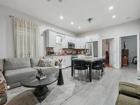 717 16th Street image 3 of 30