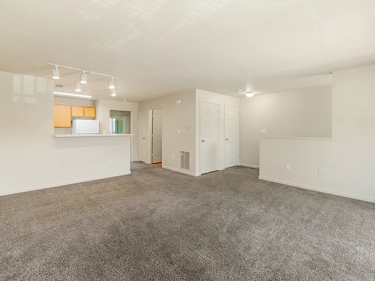 Springview Apartments — Photo 56