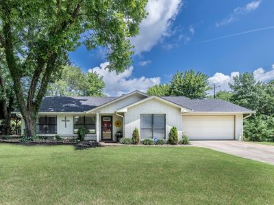 2100 W Loren Cir, Fayetteville, AR, 72701