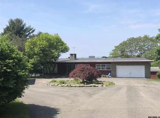 190 Shaker Rd, Albany, NY 12211