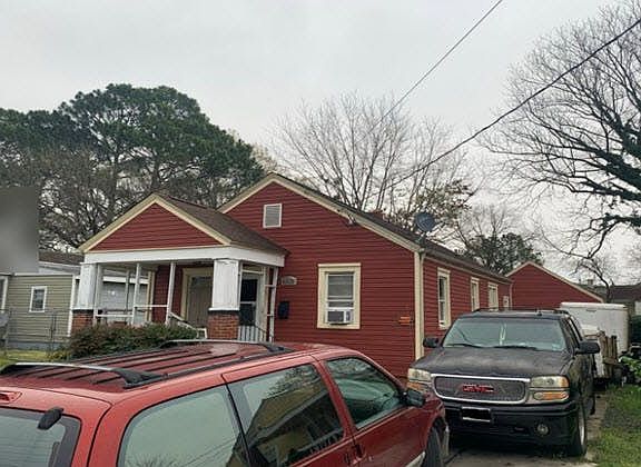 2nd image of 3110 Marne Ave