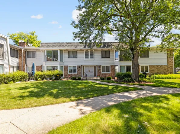 2700 Mitchell Dr APT 5, Woodridge, IL 60517