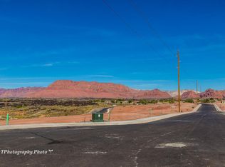 1586 Lava Cove Dr, Santa Clara, UT 84765