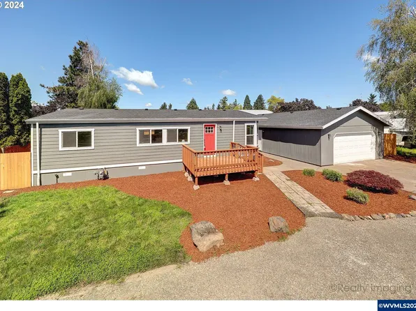 10762 Cone St NE, Donald, OR 97020