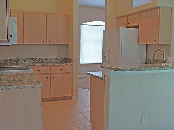 4th image of 4224 Magenta Ave