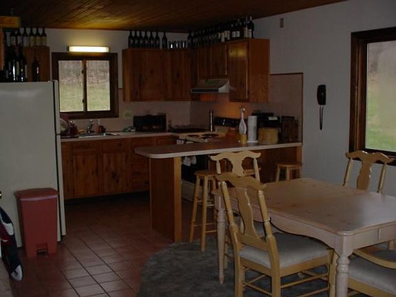 2nd image of 981 Brentwood Dr