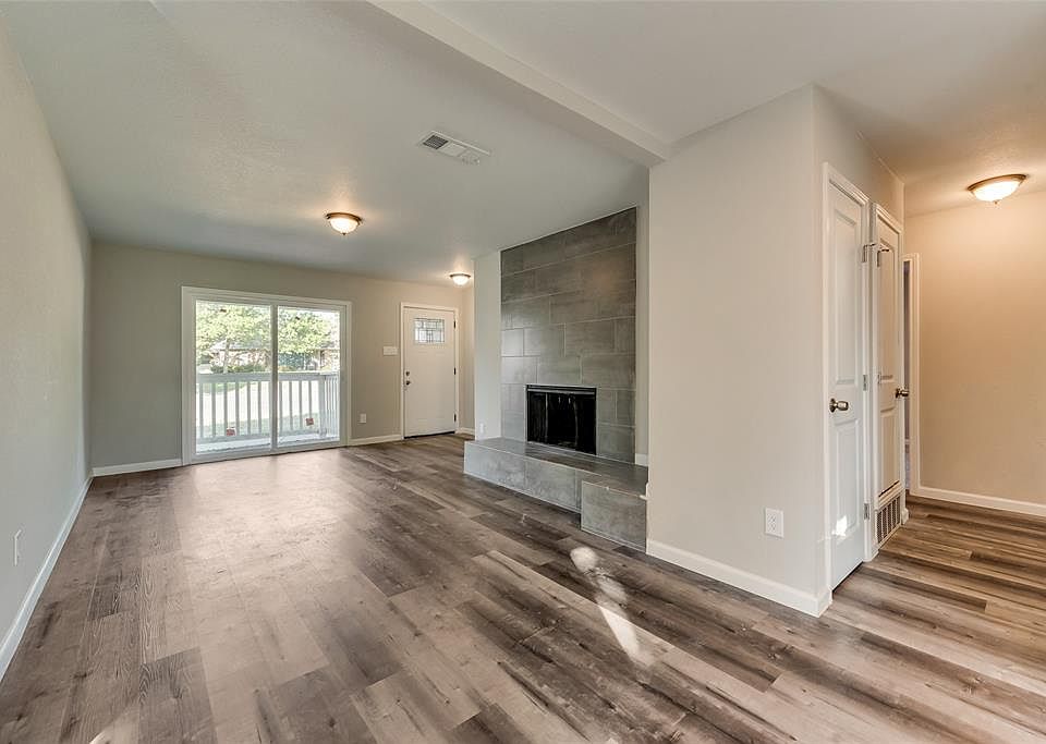 1st image of 2408 Jewell Dr