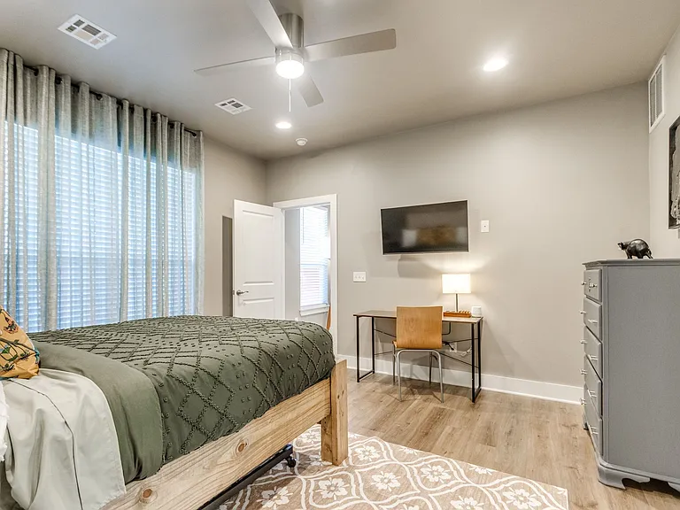 609 Abadan Dr — Photo 41