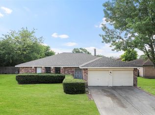 14118 Magnolia Springs Dr, Houston, TX 77066