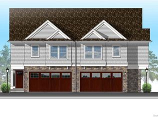 8 N Sound Beach Ave, Riverside, CT 06878