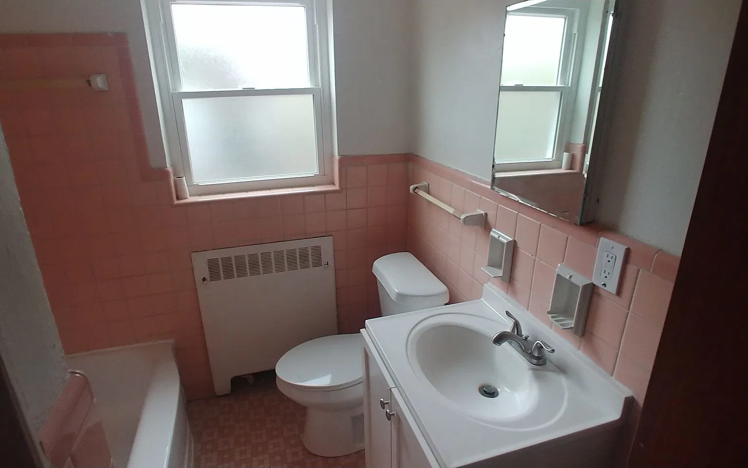1634 Anita Place — Photo 4