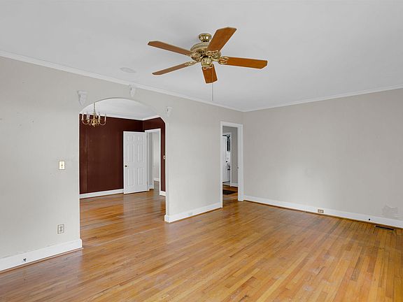 4th image of 412 N Trenholm Rd