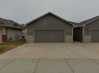 447 S Longbranch Dr, Maize, KS 67101