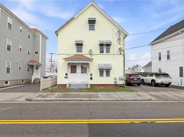 400 Benefit St, Pawtucket, RI 02861