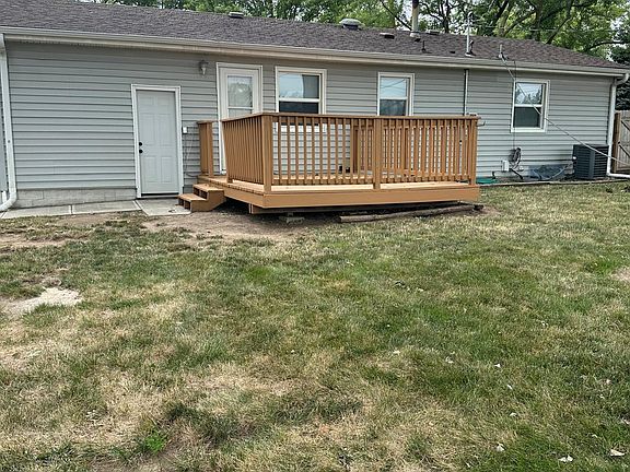 3rd image of 309 Pontiac Dr