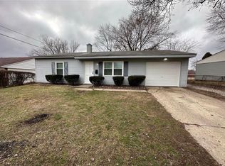 18 Brentwood Dr, Mooresville, IN 46158