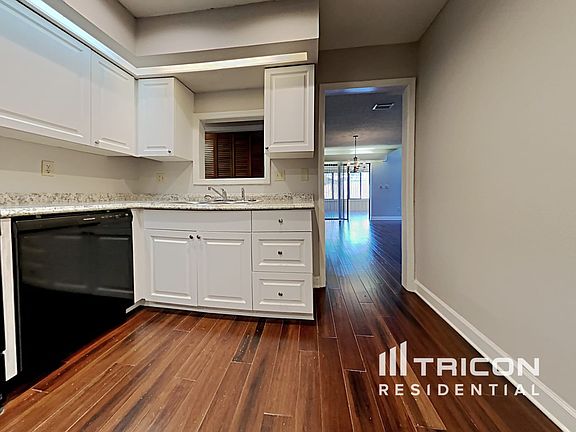 5th image of 1507 Teakwood Dr