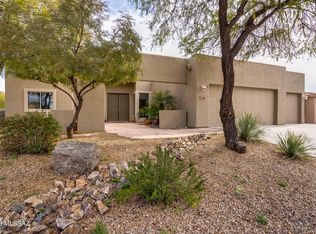 786 W Flagstick Dr, Oro Valley, AZ 85755