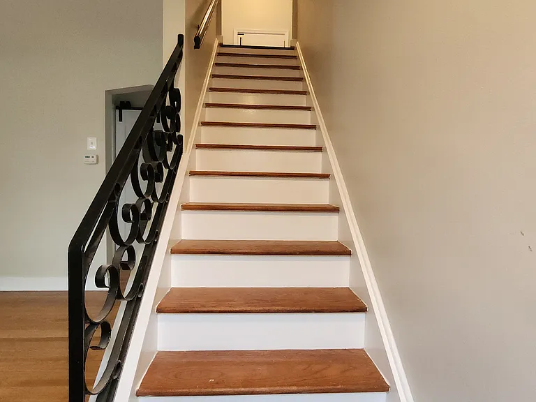 36 Liberty Ave — Photo 24