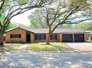 2203 Palomar St, Baytown, TX 77520