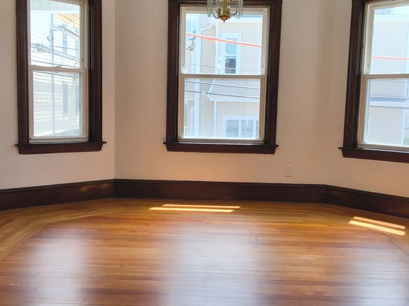 570 William St APT 2