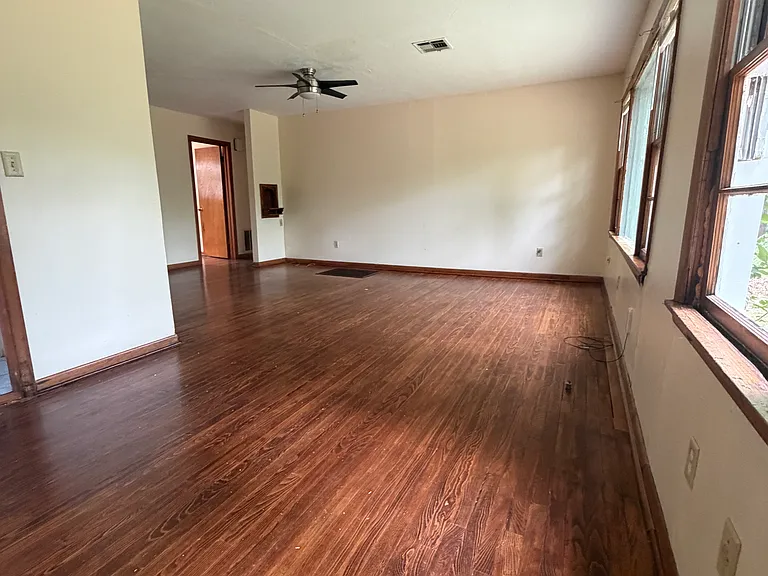 716 S McFarland St — Photo 8