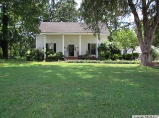 2123 Shady Grove Ln SW, Decatur, AL 35603