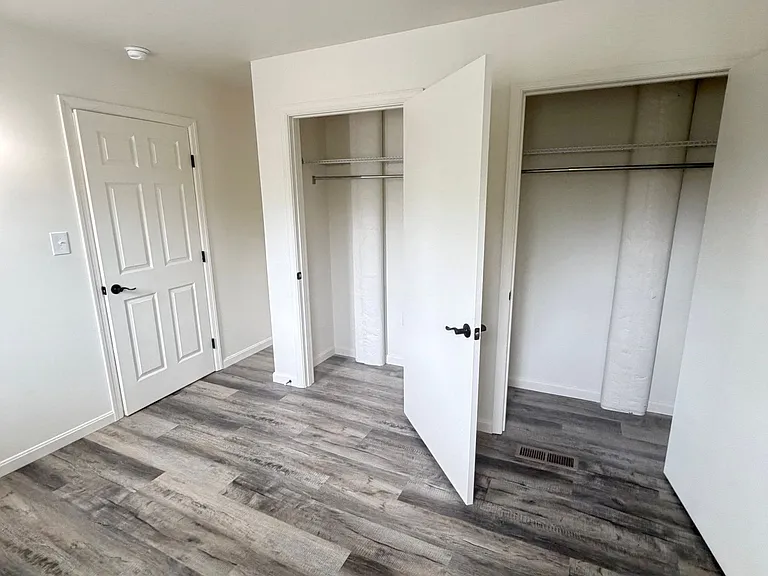 673 S Cedar St — Photo 26