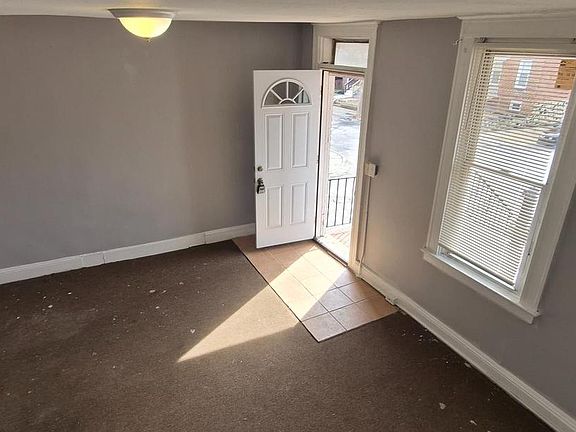 3rd image of 3238 Ravenwood Ave