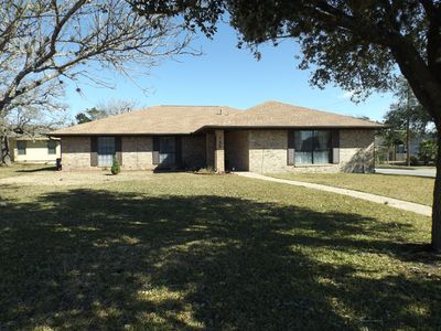 786 Edgewood Ave, Giddings, TX, 78942