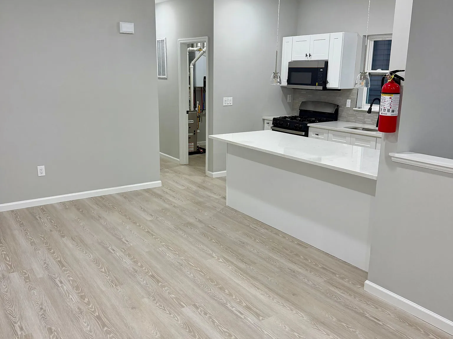 3 bed, $3,000 — Photo 3