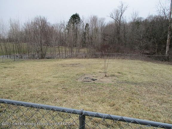 3rd image of 6073 Lawrence Hwy