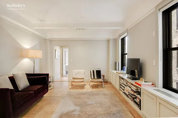 Rented by Sotheby's International Realty | media 10