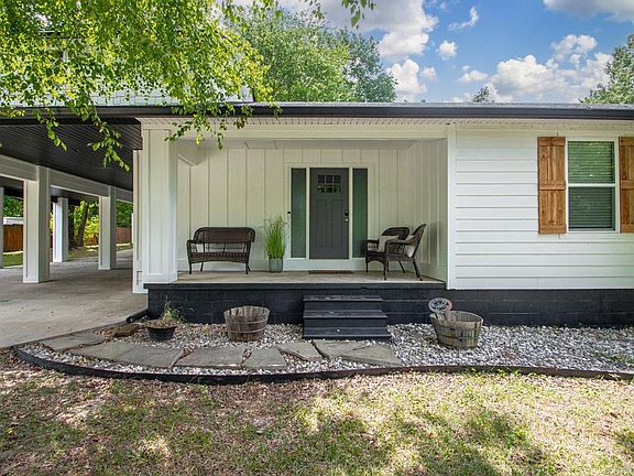 4th image of 7513 Hart Rd