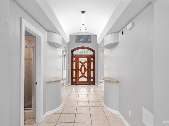 3rd image of 1509 Maltese St