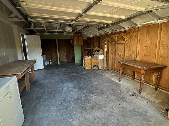 2nd image of 280 Live Oak St