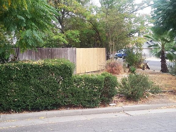 4th image of 410 N F St
