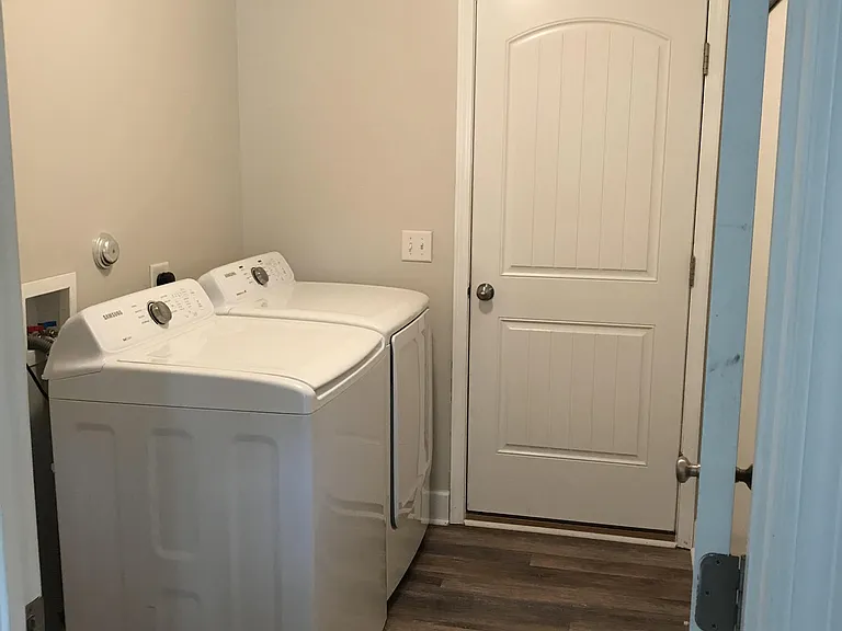404 Amaryllis Ln — Photo 14