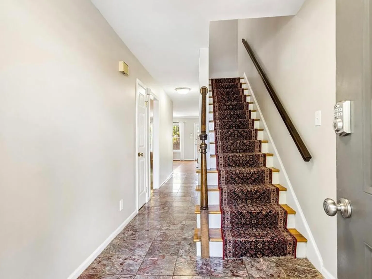 3 bed, 3.5 bath, 2163 sqft, $3,295 — Photo 3